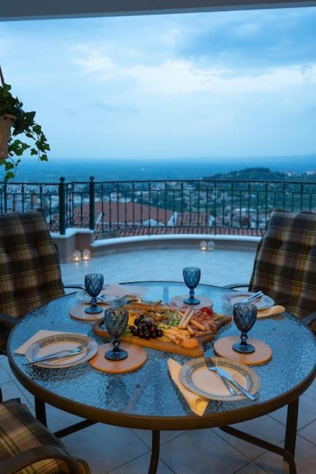 Amazing View With Huge Balcony Apartment Veria  Ngoại thất bức ảnh